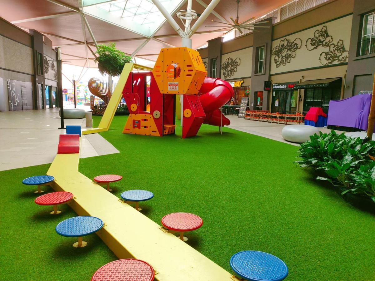 Legoland 3Min Lakeview Happyrainbowsuite 7Pax 2R2B Nusajaya  Exteriör bild